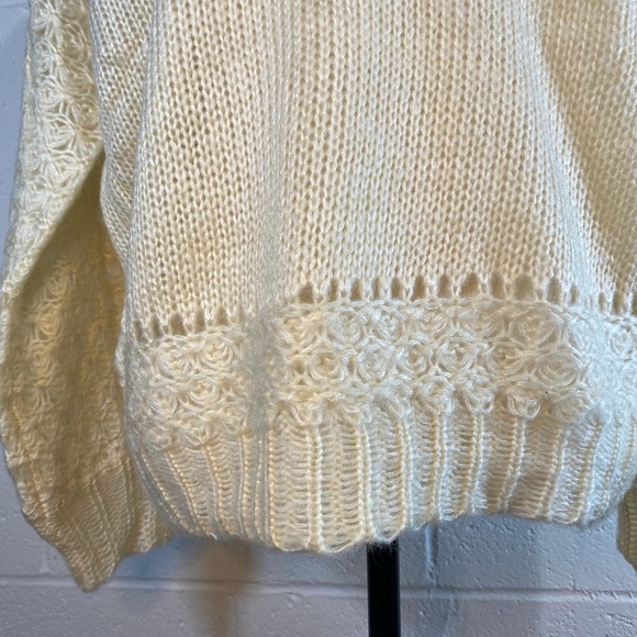 Very J Cream Sweater New With Tags - Picture 7 of 12